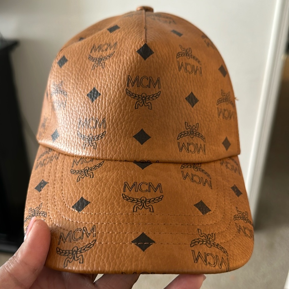 MCM Cognac Visetos Cap